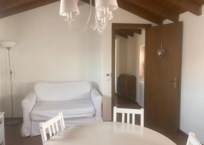 Il 7 Apartment *